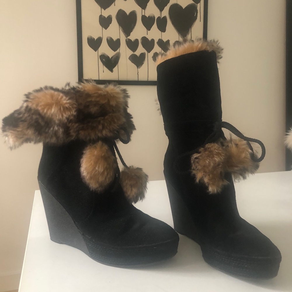 Nine West faux fur trimmed bootie